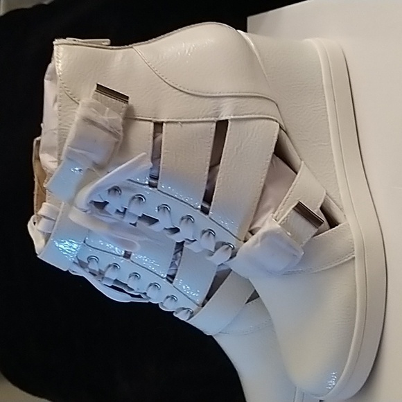 Midnight Velvet Wedge Buckle Sandal - Picture 4 of 4